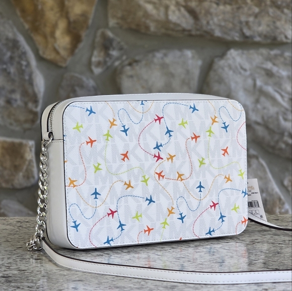 Michael Kors Airplane Logo Large White Crossbody - Picture 3 of 8